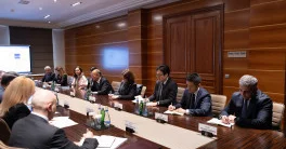 Сахиль Бабаев встретился с президентом АБР Масато Кандой в Баку