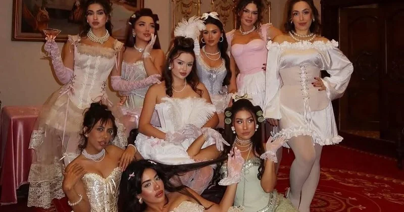 Tənqidlərdən sonra fotoları sildi