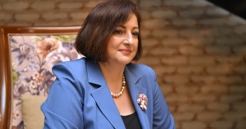 Azərbaycan dili milli kimliyin elmi dayağı və mənəvi missiyası