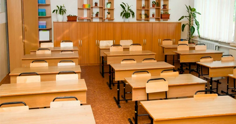 Təhsildə ikitirəlik yaranır