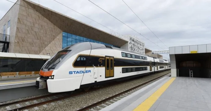 ADY bu il sərnişin daşımalarını artırıb FOTO