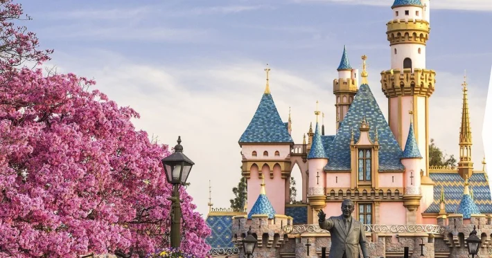 Disney xalis mənfəətini üç dəfə artırdı