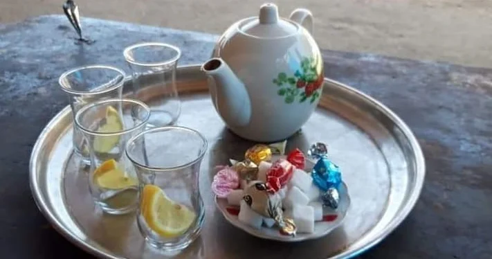 SAXTA ÇAYLAR BAZARI BÜRÜYÜB: Başqa ölkələrdən gətirilən çayları təmiz çaya qarışdırırlar AÇIQLAMALAR