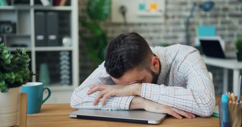 Диетологи объяснили, как стресс влияет на уровень сахара в крови