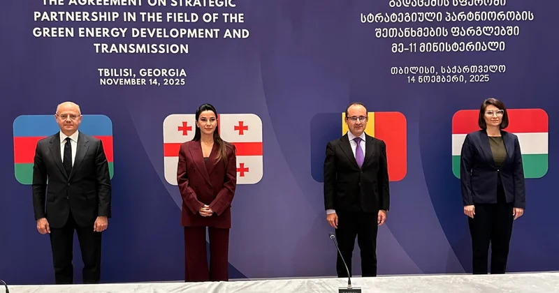 Министры обсудили Каспийско Черноморско Европейский зеленый энергетический коридор