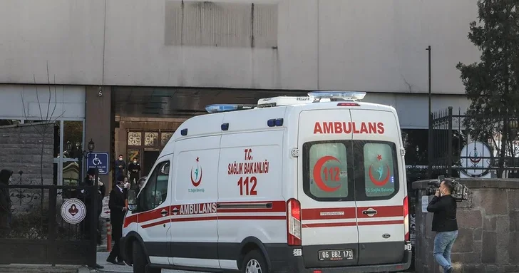 Трагедия в Стамбуле: семья туристов из Германии отравилась едой, трое погибших