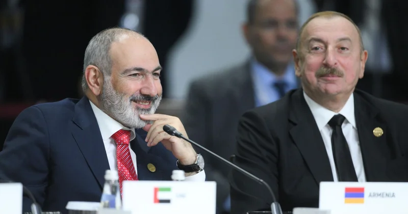Пашинян обсуждал с Алиевым запуск энергетической инфраструктуры между Арменией и Азербайджаном