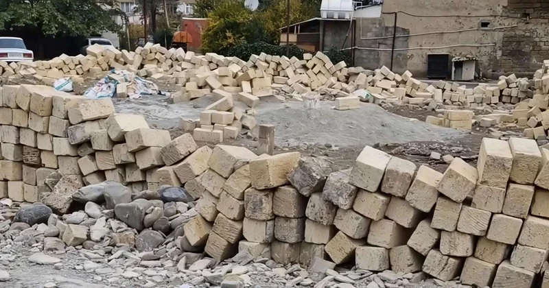 Gəncədə park üçün ayrılan yer satılıb? ŞİKAYƏT+VİDEO