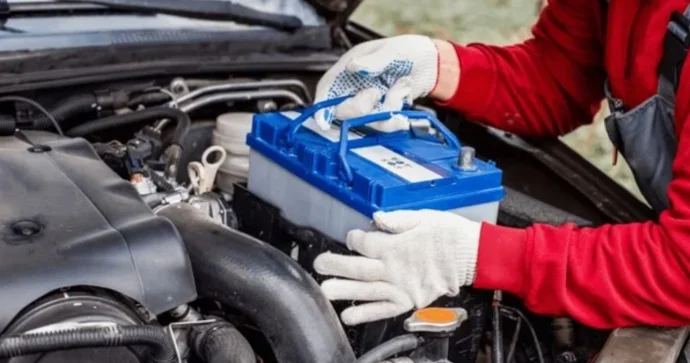 Avtomobillərdə nə üçün qurğuşun akkumulyator istifadə edilir?