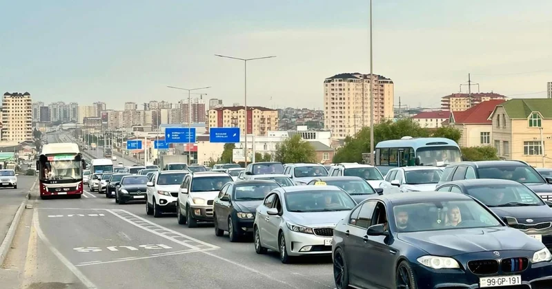 Bakı Sumqayıt yolunda xaos: Avtobus zolağı ləğv olunsun, yoxsa…? Açıqlama