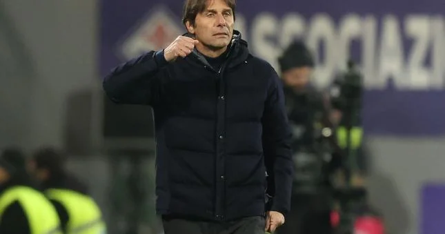 Qarabağ ın rəqibinin baş məşqçisi istirahətə YOLLANDI