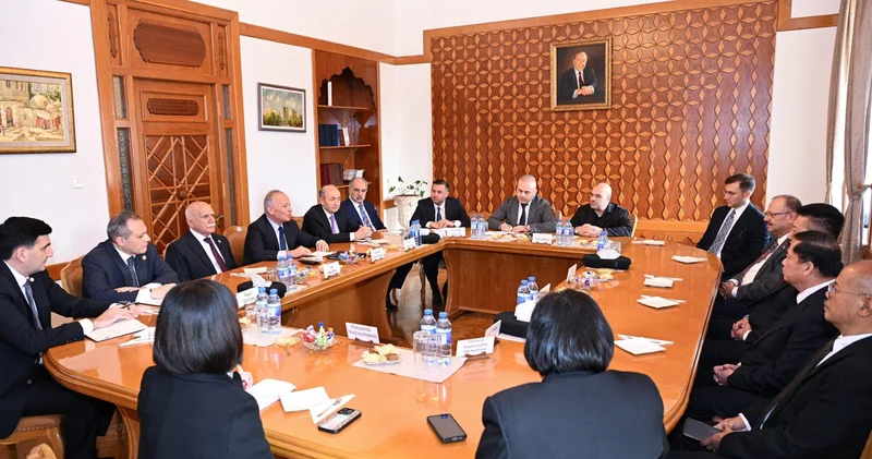 Konstitusiya Məhkəməsində beynəlxalq konfransın iştirakçıları ilə görüş keçirilib