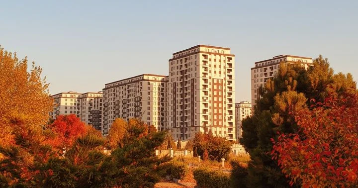 Xırdalanın yeni mərkəzi ilkin ödəniş 15% ə endirilib, mənzillər tək şəxsiyyət vəsiqəsi ilə satılır