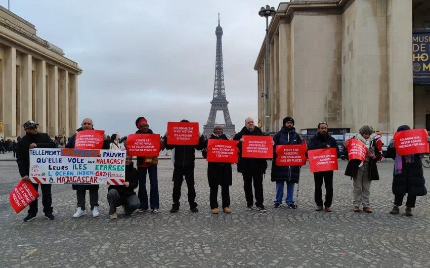 Parisdə Fransa əsarətinə qarşı AKSİYA FOTO