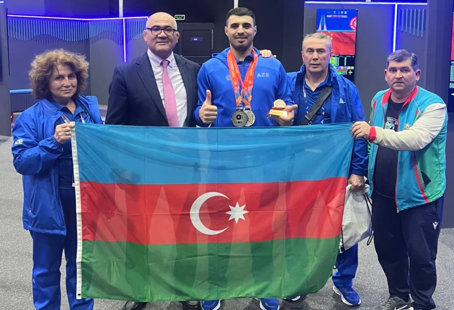 Azərbaycan ağırlıqqaldıranı dünya çempionatında gümüş medal qazanıb AZƏRTAC