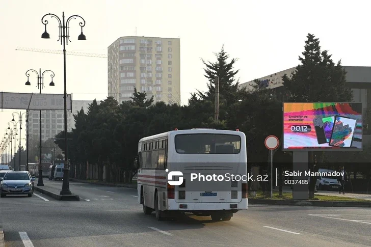 Пассажиры жалуются на состояние автобусов на одном из маршрутов Новости Азербайджана