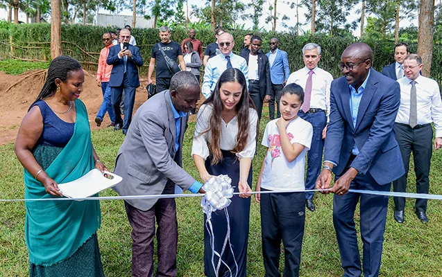 Ruanda məktəbi içməli su ilə təchiz olundu FOTOLAR