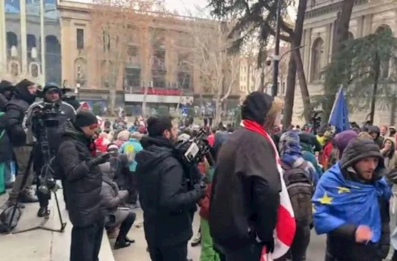 Gürcüstanda etiraz aksiyaları fonunda yeni prezident seçiləcək Nə məlumdur?