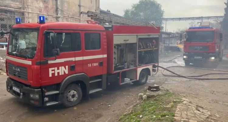 Sumqayıtda yaşayış binasında YANĞIN