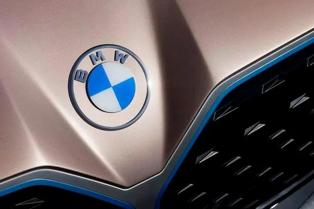 BMW elektrik dünyasını fəth edir: 2024cü ildə rekord iX1 istehsalı