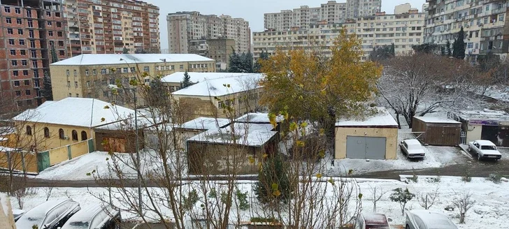 В Баку выпал первый снег Новости Азербайджана