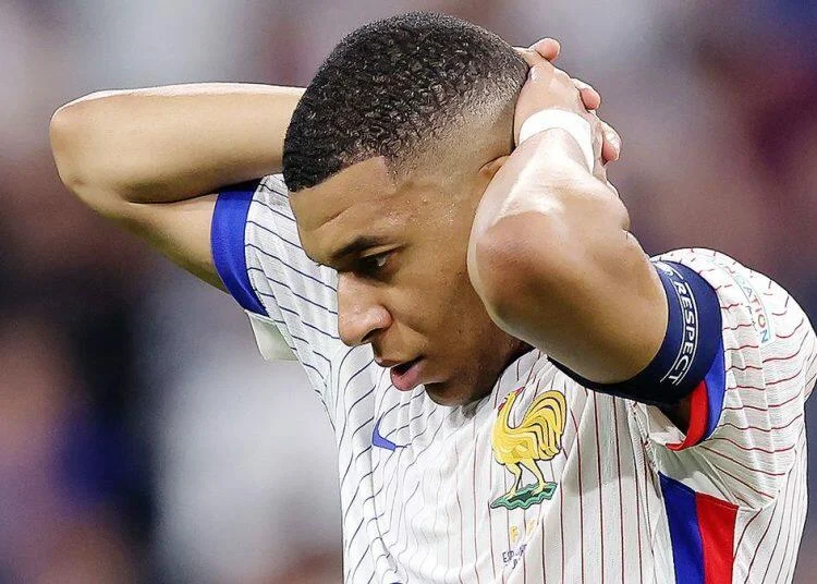 Mbappe “Real”ın Milad naharına niyə qatılmayıb?