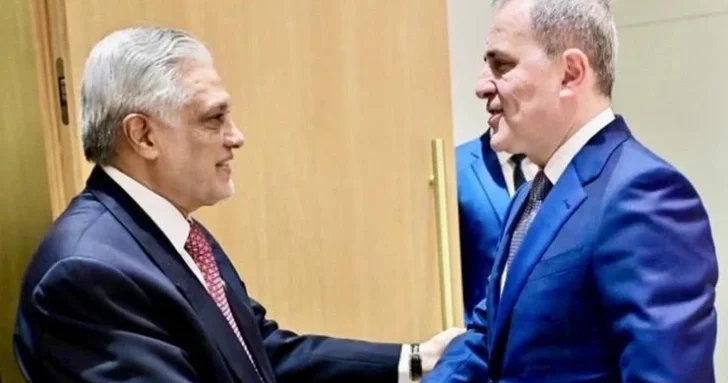 Главы МИД Азербайджана и Пакистана обсудили региональные вопросы