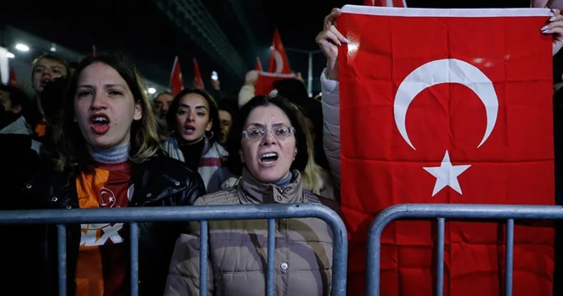 Şok: Qalatasaray fanatları Monako şahzadəsinin oğlunu döyübmüş!