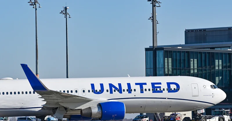 290 nəfərin olduğu təyyarə qəzaya uğradı: yanğın oldu