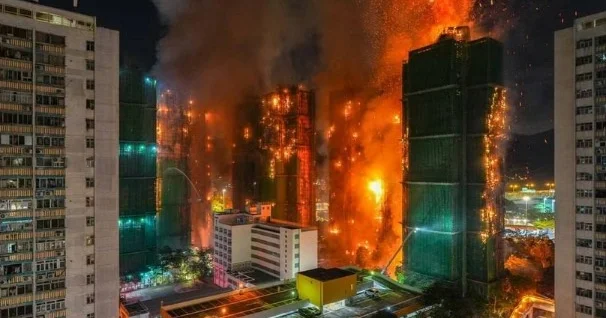 Honkonqda yanğın: 642 milyon dollar ziyan dəyib