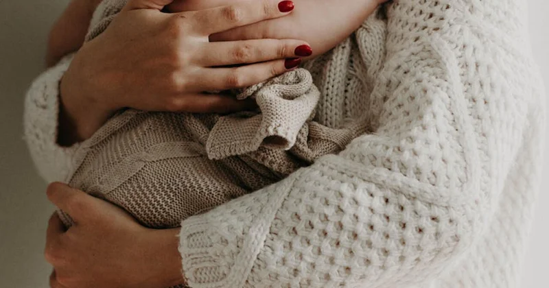 33 yaşlı qadın 18 yaşında oğlandan uşaq DOĞDU efirdə QALMAQAL VİDEO