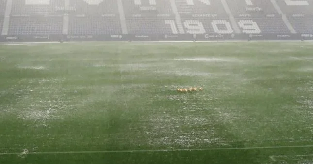 La Liqada oyun təxirə salındı