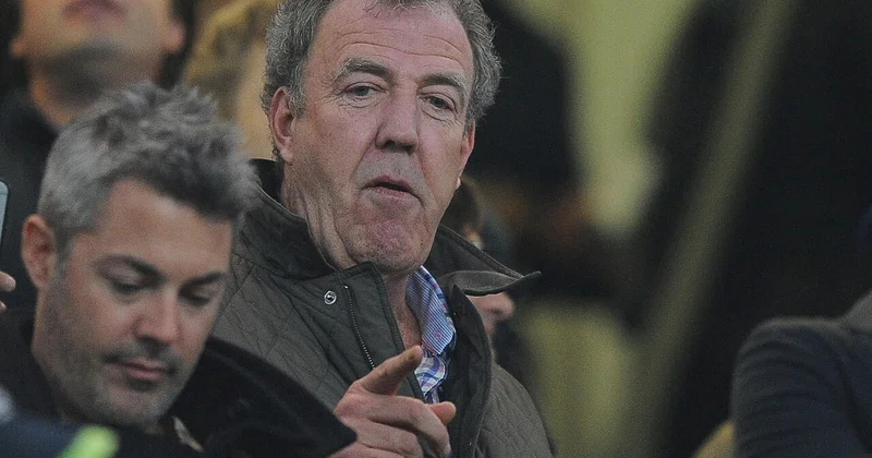 Британский телеведущий запретил посещать свой паб депутатам лейбористам