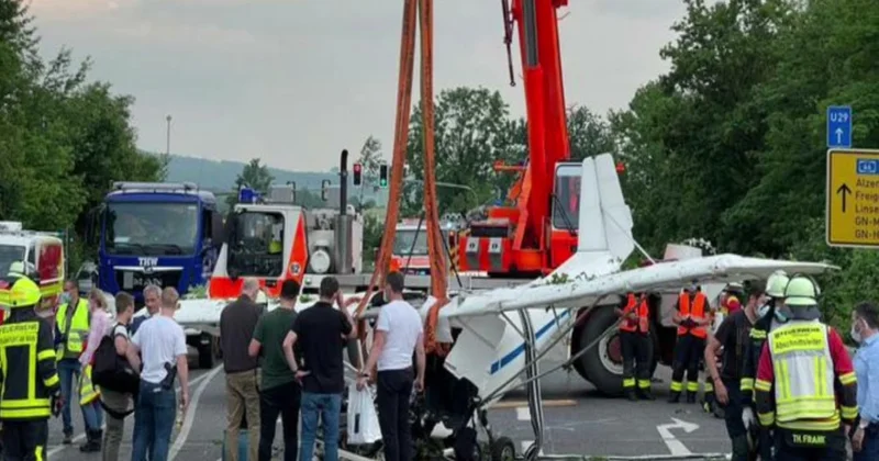 Təyyarə küçəyə düşdü Xəsarət alanlar var