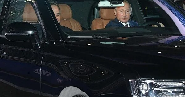 Putin maşın sürməkdən həzz alır Peskov