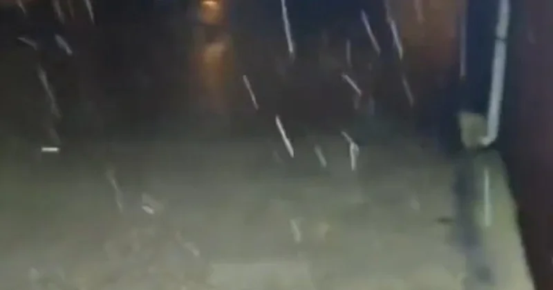 Bakıya yağan sulu qarın görüntüləri Video