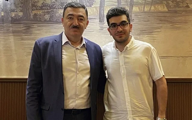 İbrahim Kərbalıyevin oğlu özünü 17ci mərtəbədən atdı FOTO