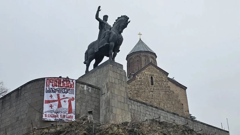 Gürcüstanda ümumi tətil başladı