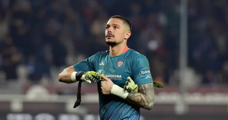 Kalyari qapıçısına görə 25 milyon tələb edir