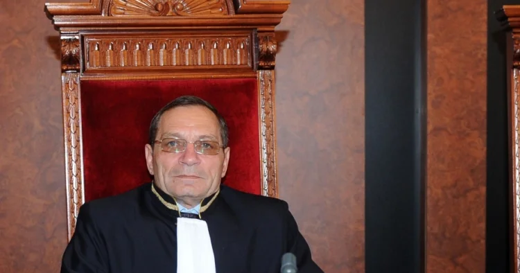 Əməkdar hüquqşünas vəfat edib