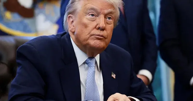 Tramp Rza Pəhləvinin İrana rəhbərlik edə biləcəyinə şübhə ilə yanaşıb