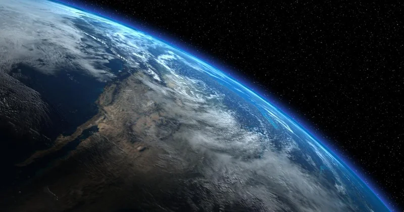 NASA из космоса зафиксировало странное явление над Землей