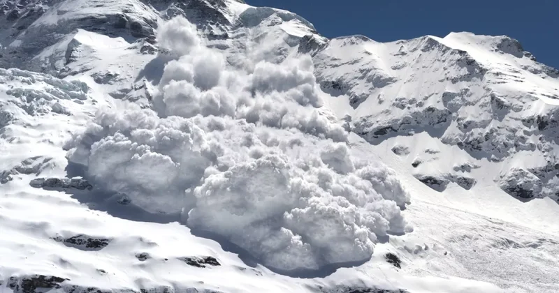 В горных районах Кыргызстана ожидается сход снежных лавин