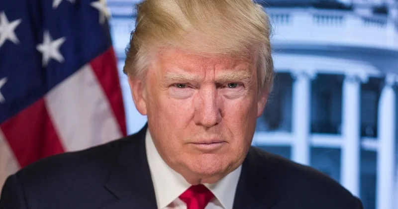 Donald Tramp necə yatır?