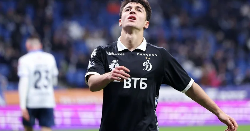 Dinamo Ülvi ilə yeni müqavilə imzaladı