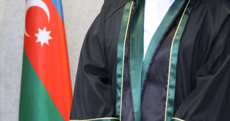 7 vəkil cəzalandırıldı