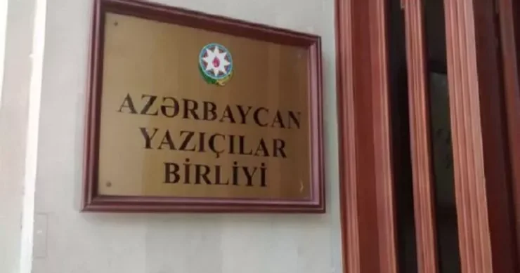 AYB: 15 manatı ödəməyən üzvlükdən imtina edə bilər