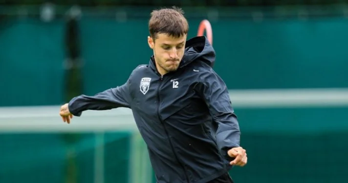 Zirə yə lazım olmayan legioner Almaniya klubuna keçdi FOTO