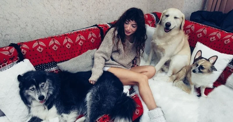 Dilarədən evində fotolar...