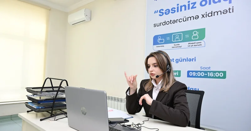 Создается виртуальный мост между теми, кто не владеет языком жестов и людьми с ограниченными возможностями слуха и речи